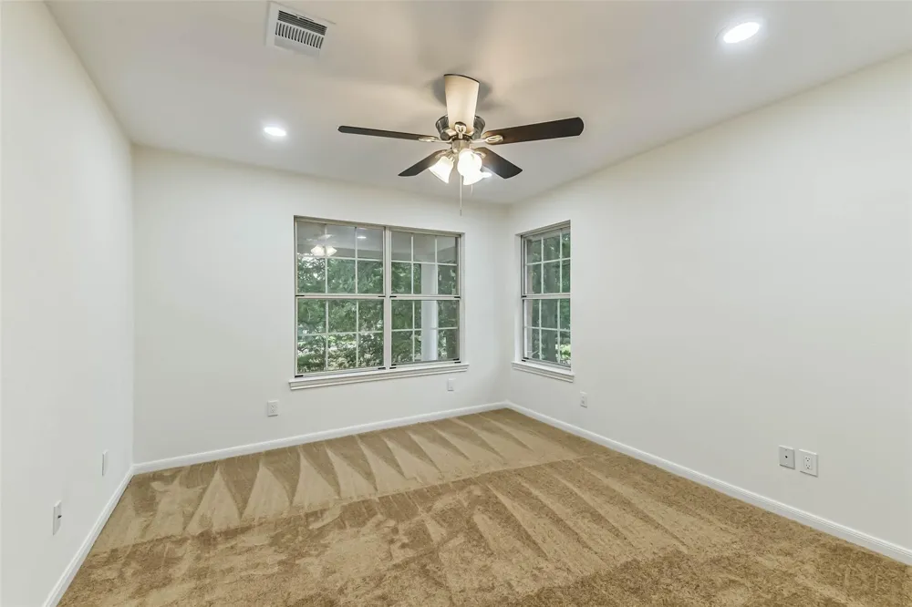 82 Broad Cove Lane Montgomery, TX 77356