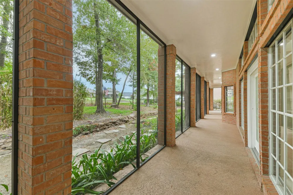 82 Broad Cove Lane Montgomery, TX 77356
