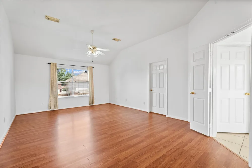 9218 Memorial Pines Way Spring, TX 77379