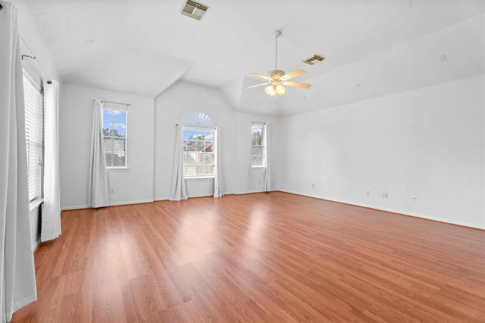 9218 Memorial Pines Way Spring, TX 77379