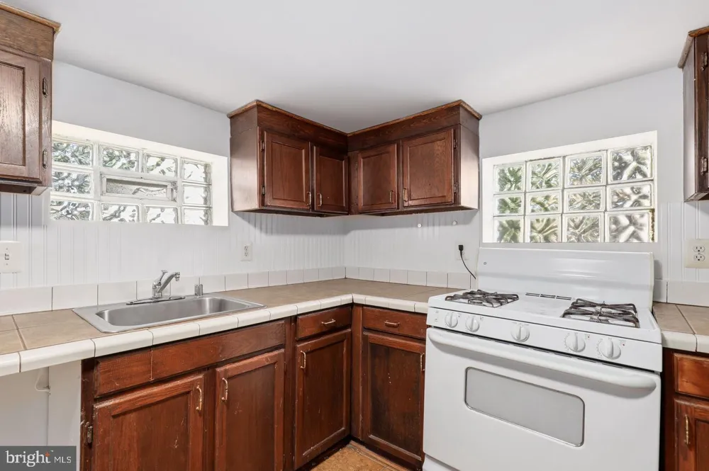 7 LODGE ROAD Catonsville, MD 21228