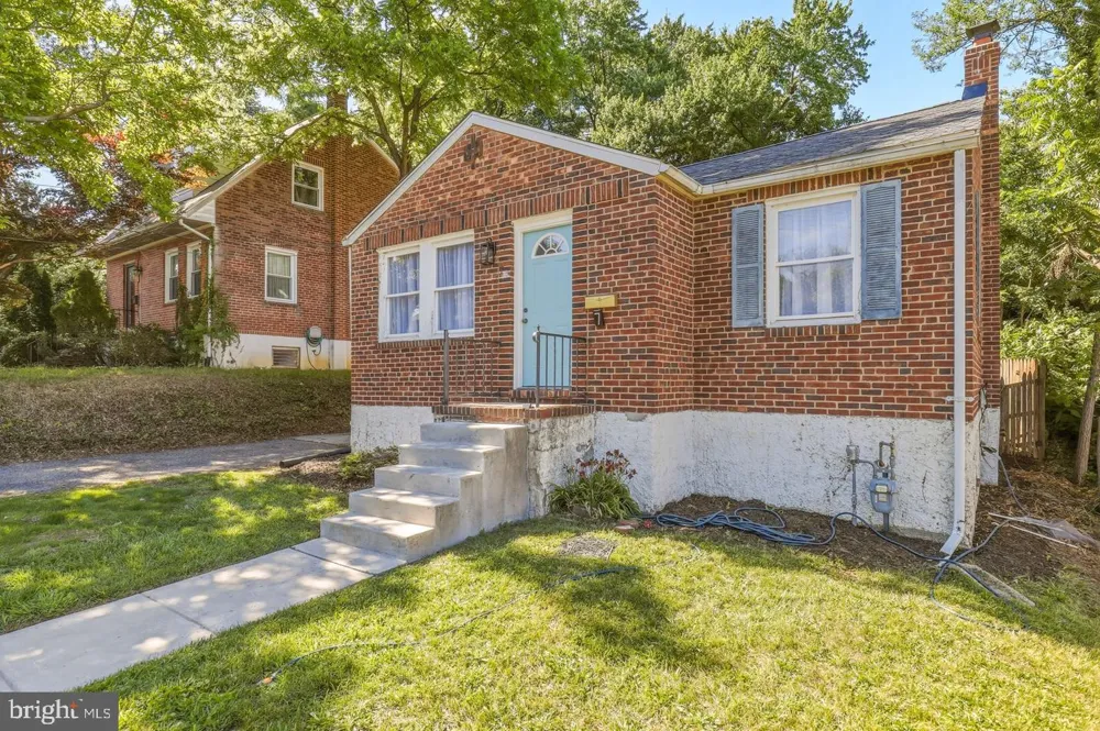 7 LODGE ROAD Catonsville, MD 21228