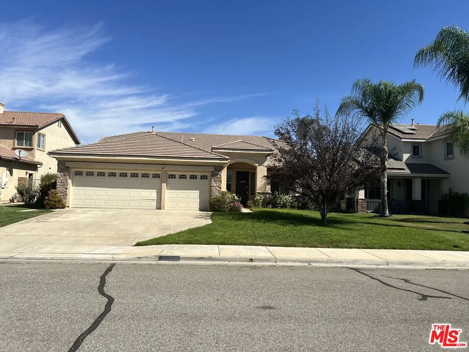 25832 Boulder Rock Place Menifee, CA 92585