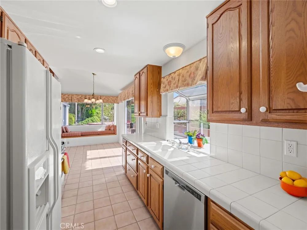 6802 Kings Harbor Rancho Palos Verdes, CA 90275