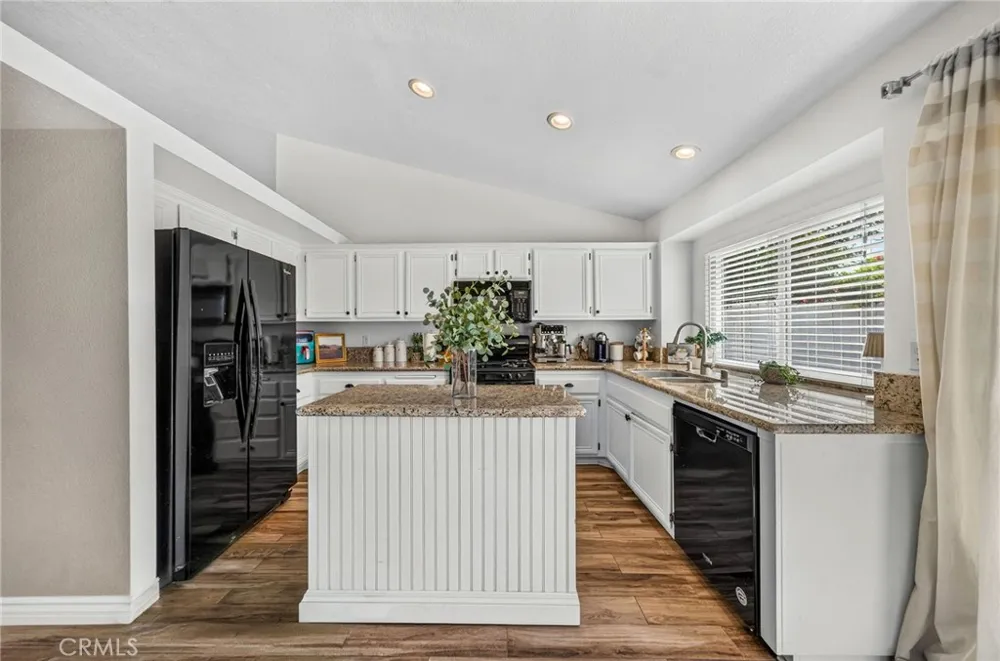 3956 Klamath River Ontario, CA 91761