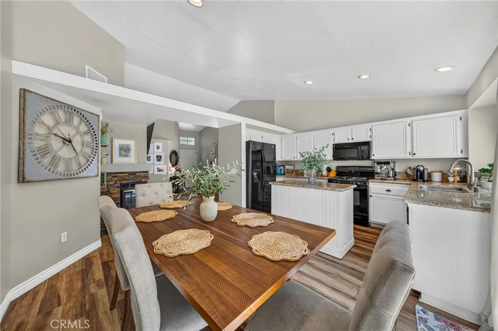 3956 Klamath River Ontario, CA 91761