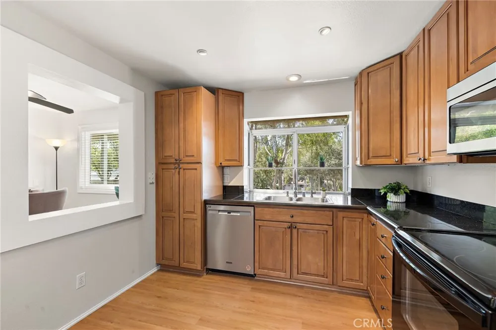 22171 Caminito Tasquillo Laguna Hills, CA 92653