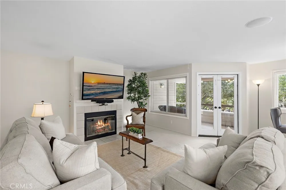 22171 Caminito Tasquillo Laguna Hills, CA 92653