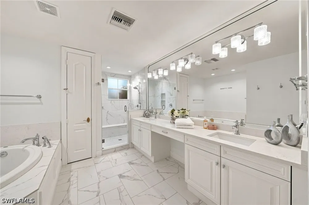 Avellino Isles Circle #102 Naples, FL 34119