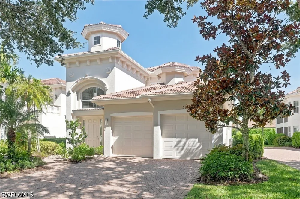 Avellino Isles Circle #102 Naples, FL 34119