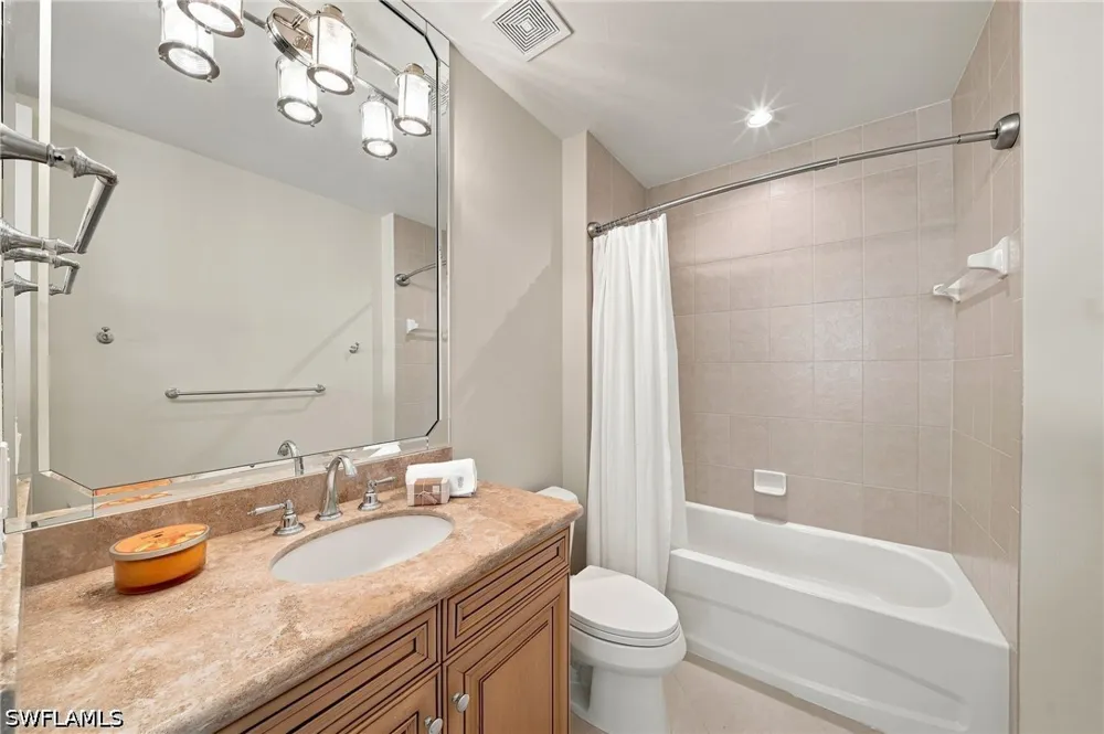 Avellino Isles Circle #102 Naples, FL 34119