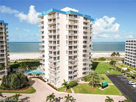 Estero Boulevard #403