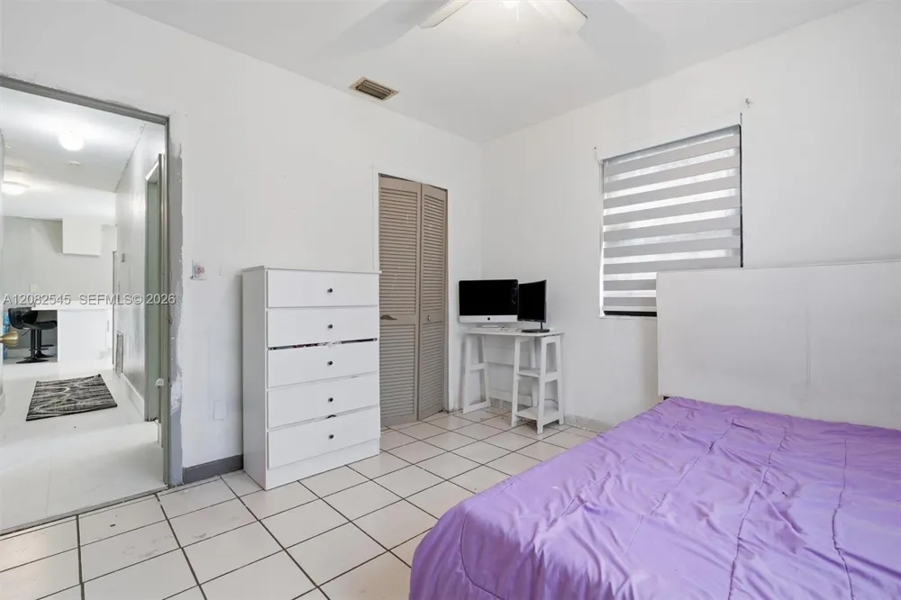 19801 NE 1st Ave Miami, FL 33179