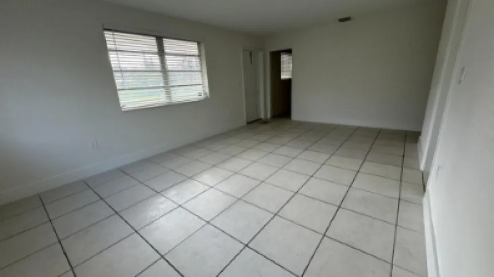 842 S 63rd Avenue Hollywood, FL 33023