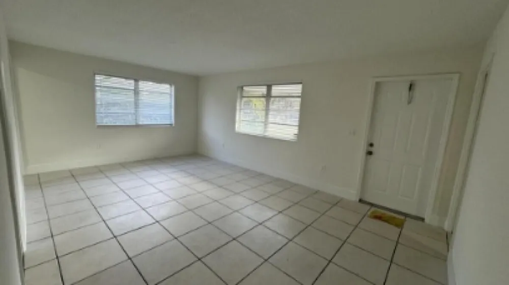 842 S 63rd Avenue Hollywood, FL 33023