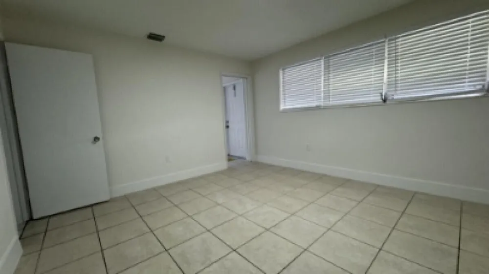 842 S 63rd Avenue Hollywood, FL 33023