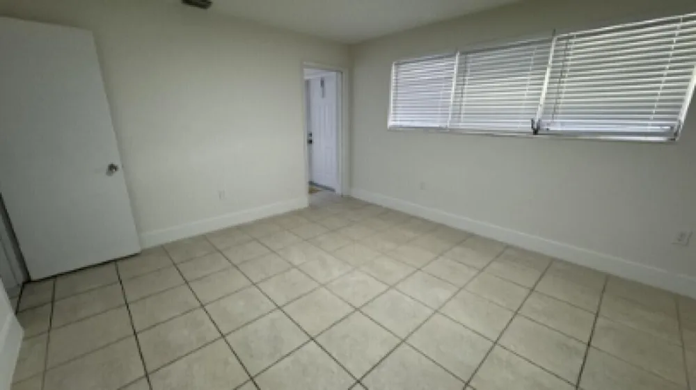 842 S 63rd Avenue Hollywood, FL 33023