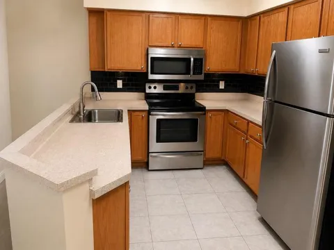 2445 SW 18TH #406