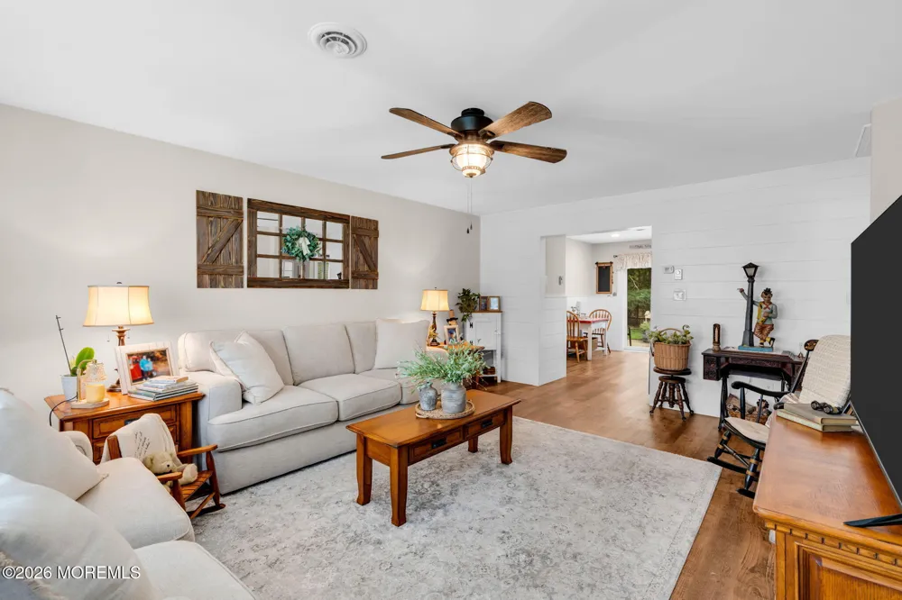 35 Arizona Avenue Whiting, NJ 08759