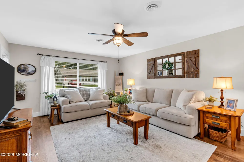35 Arizona Avenue Whiting, NJ 08759