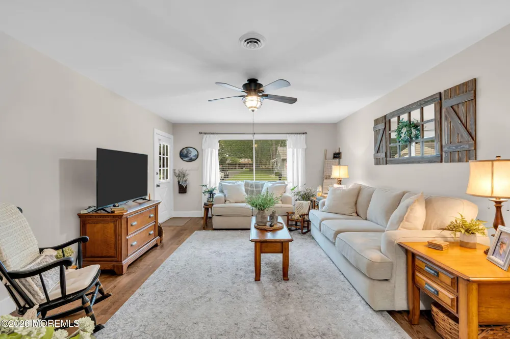 35 Arizona Avenue Whiting, NJ 08759