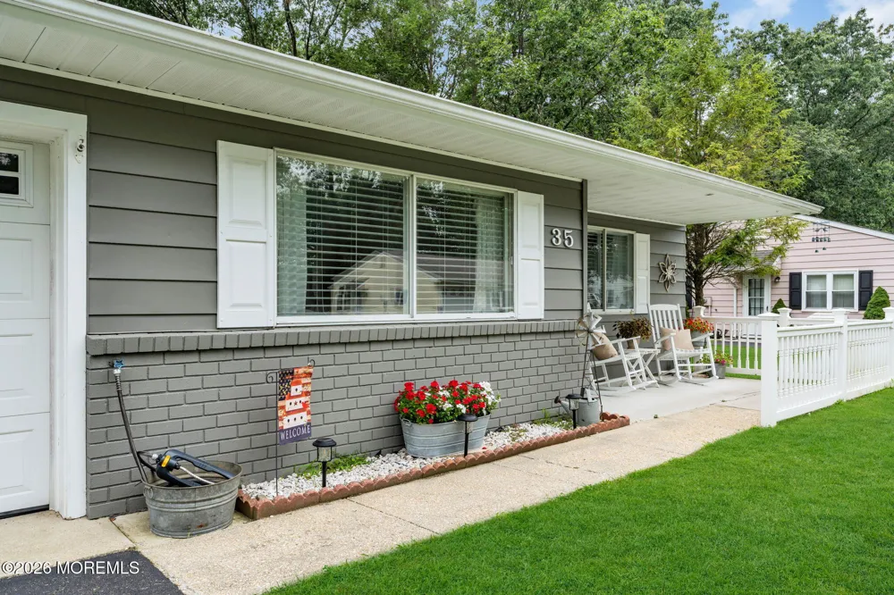 35 Arizona Avenue Whiting, NJ 08759