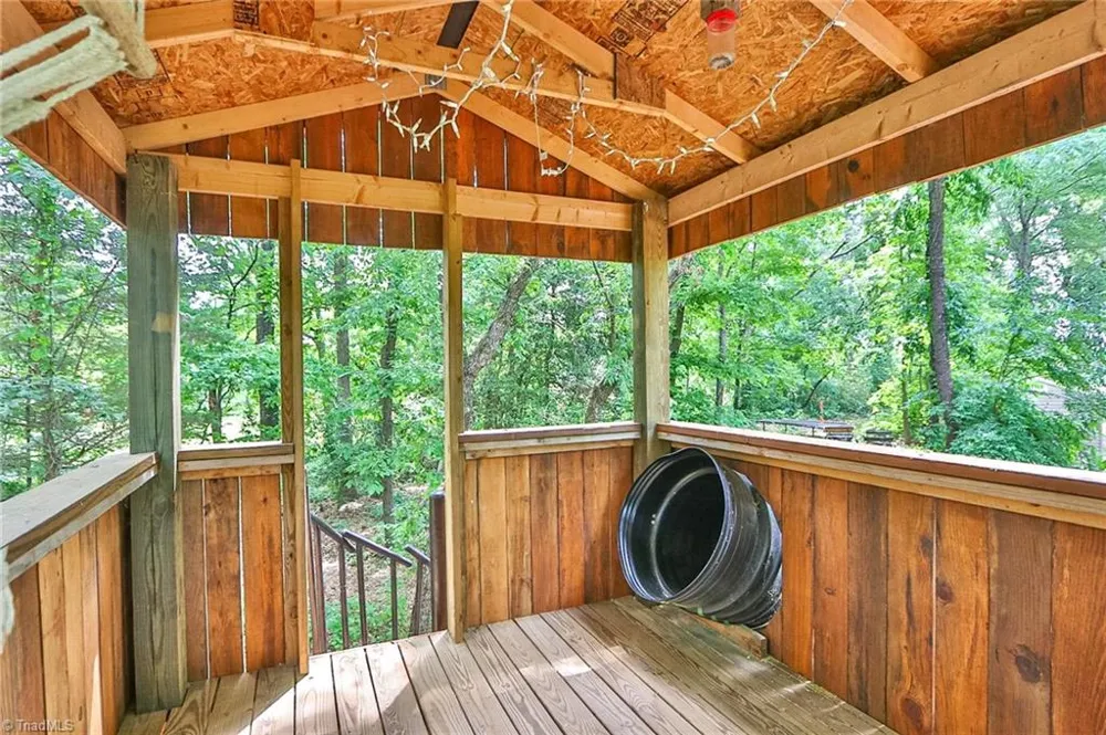 4844 Saint Paul Church Road Hamptonville, NC 27020