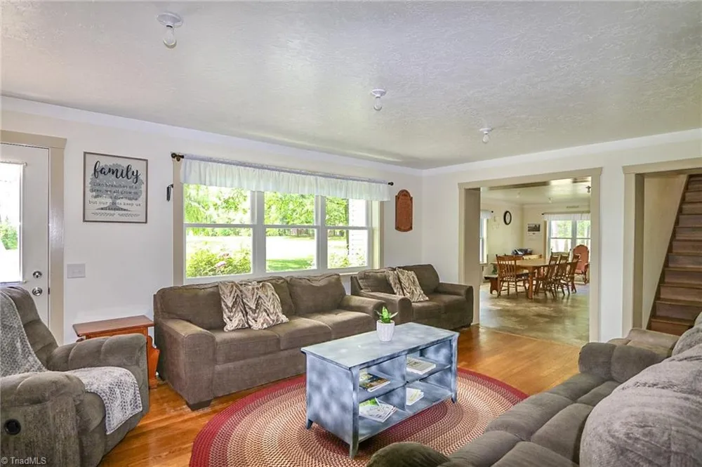 4844 Saint Paul Church Road Hamptonville, NC 27020