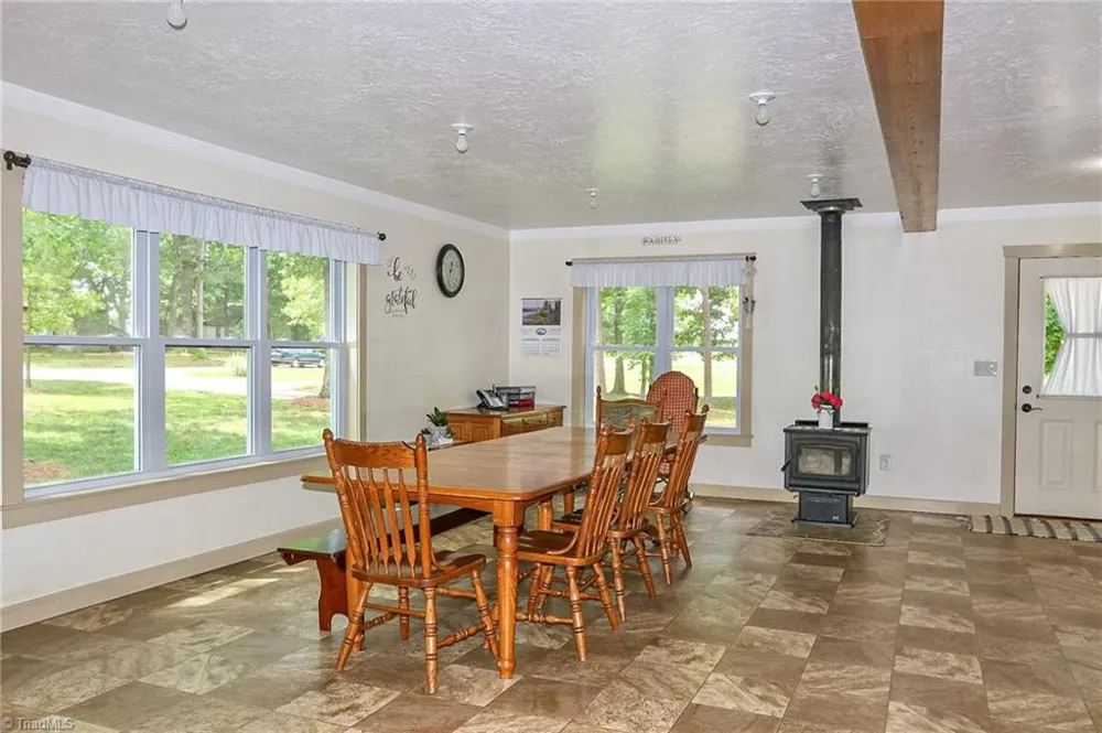 4844 Saint Paul Church Road Hamptonville, NC 27020