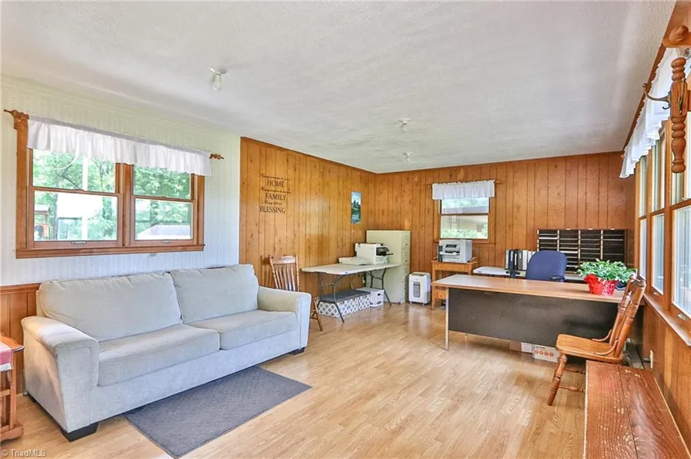 4844 Saint Paul Church Road Hamptonville, NC 27020