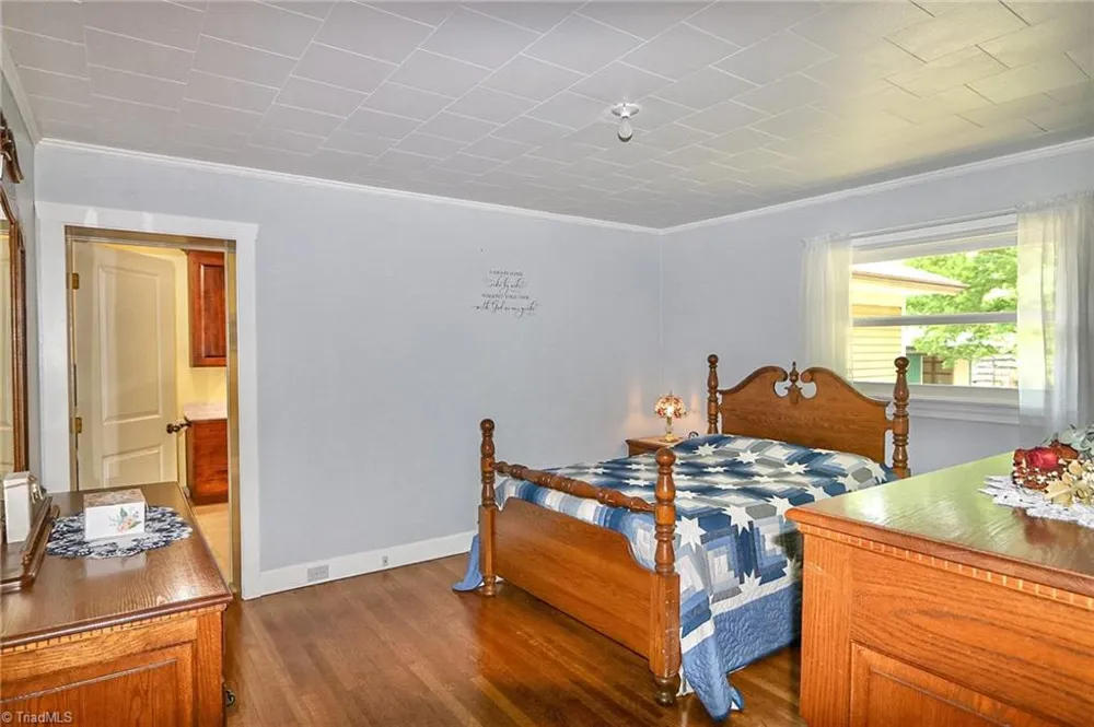 4844 Saint Paul Church Road Hamptonville, NC 27020