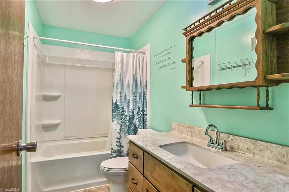 4844 Saint Paul Church Road Hamptonville, NC 27020