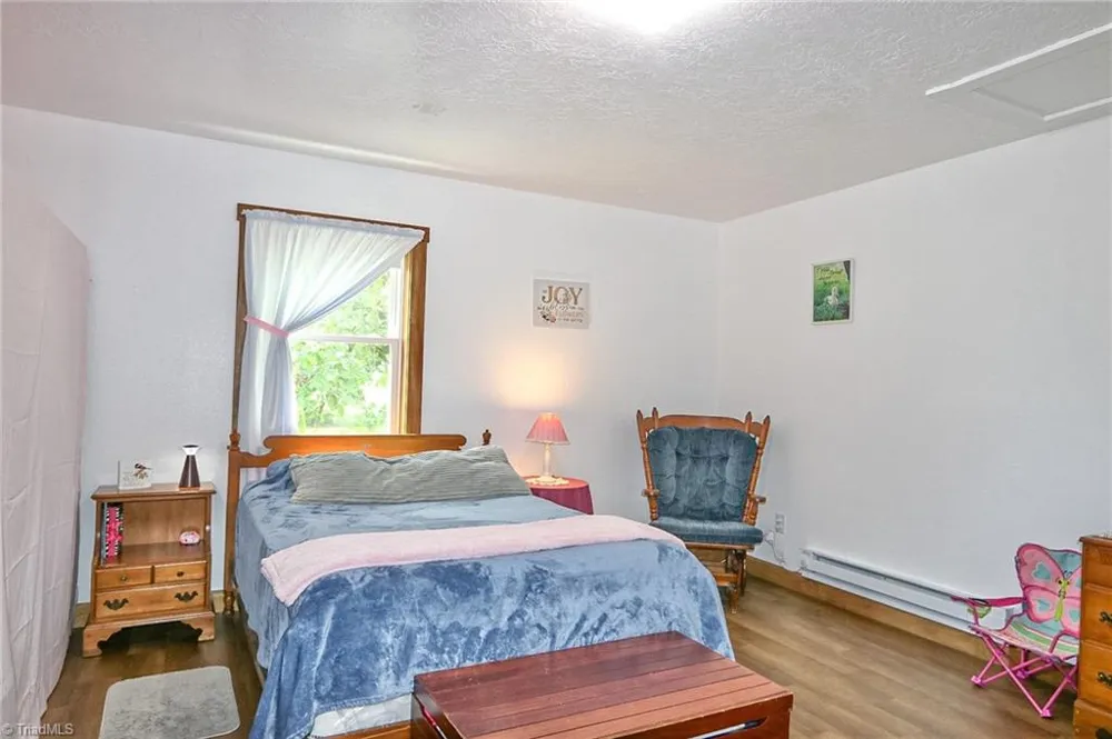 4844 Saint Paul Church Road Hamptonville, NC 27020