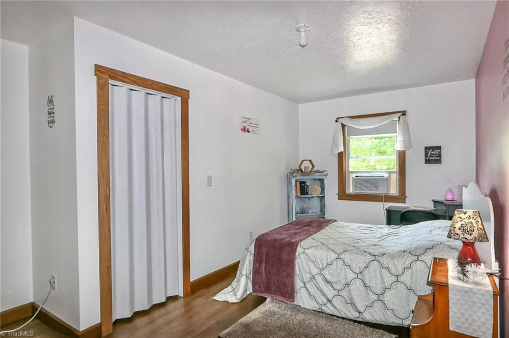 4844 Saint Paul Church Road Hamptonville, NC 27020