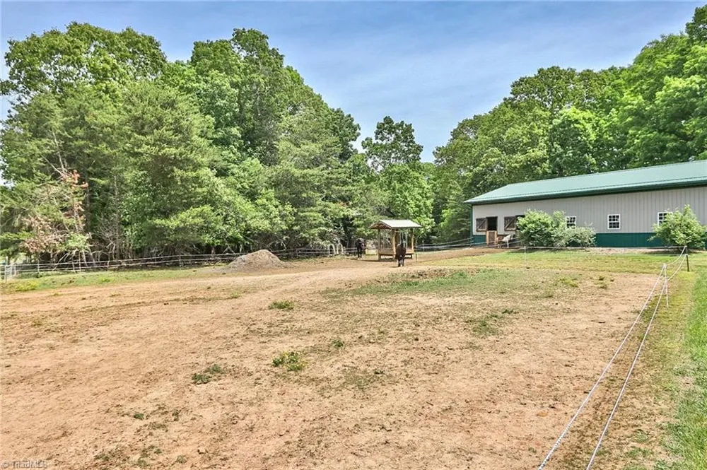 4844 Saint Paul Church Road Hamptonville, NC 27020