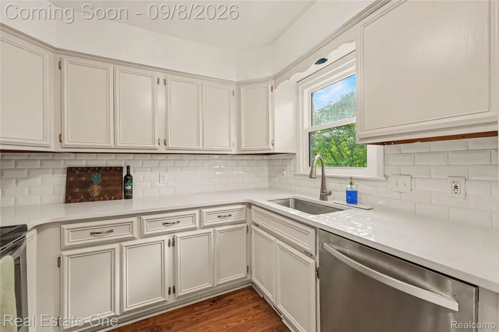 4410 Rochester Road Royal Oak City, MI 48073