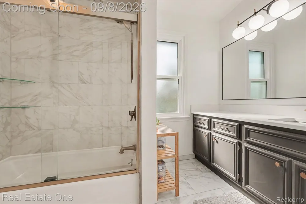 4410 Rochester Road Royal Oak City, MI 48073