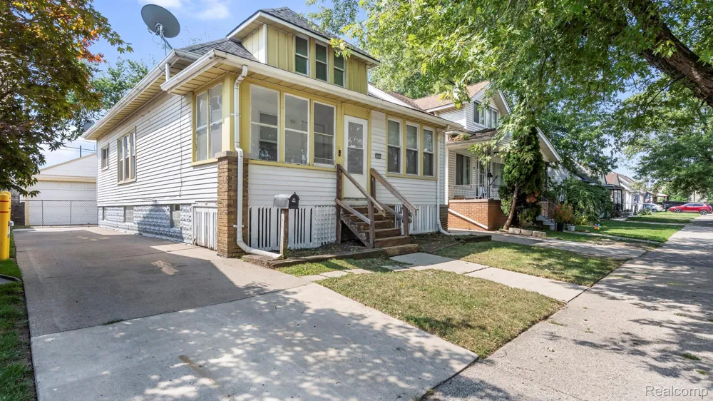 1635 Mill Street Lincoln Park City, MI 48146