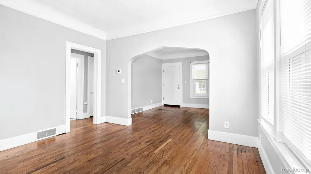1635 Mill Street Lincoln Park City, MI 48146
