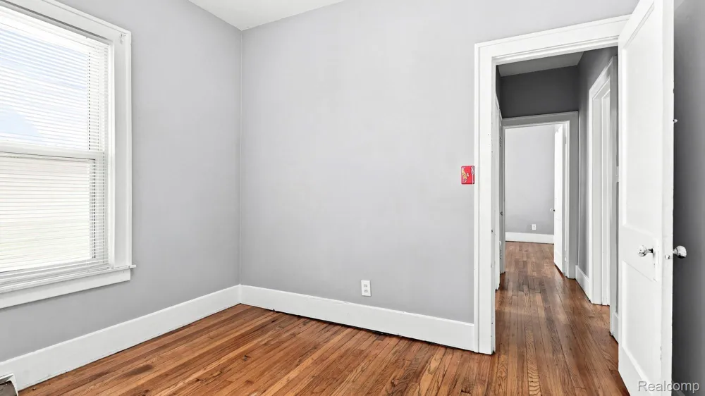 1635 Mill Street Lincoln Park City, MI 48146
