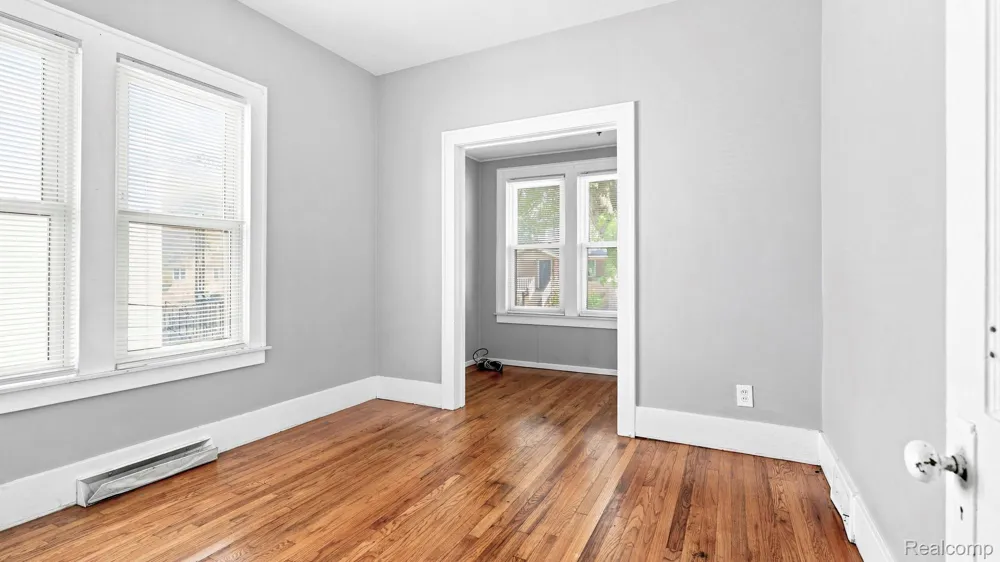 1635 Mill Street Lincoln Park City, MI 48146