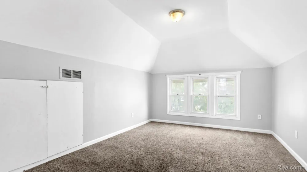 1635 Mill Street Lincoln Park City, MI 48146