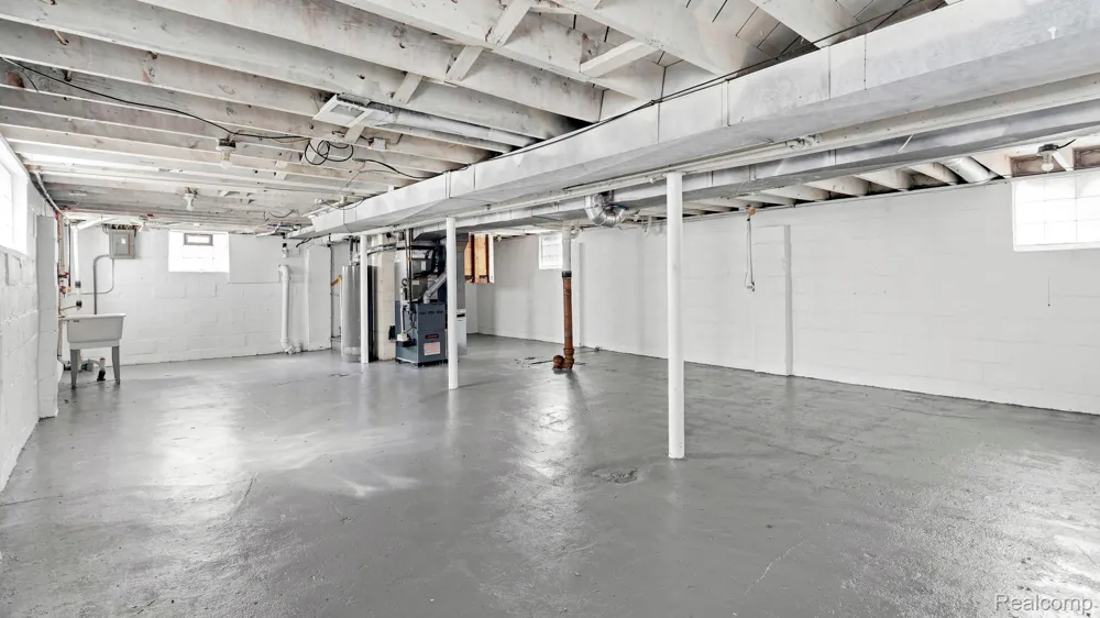 1635 Mill Street Lincoln Park City, MI 48146