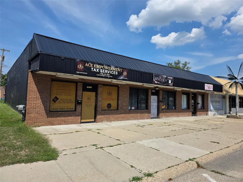 10620 W W. 9 Mile Road Oak Park City, MI 48237