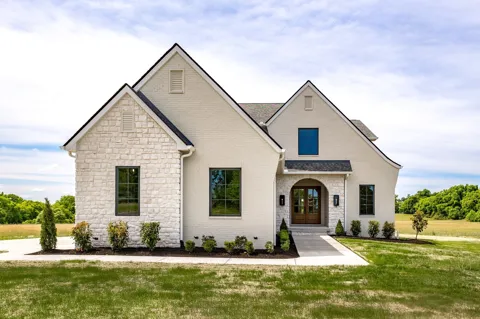 2400 Horn Springs