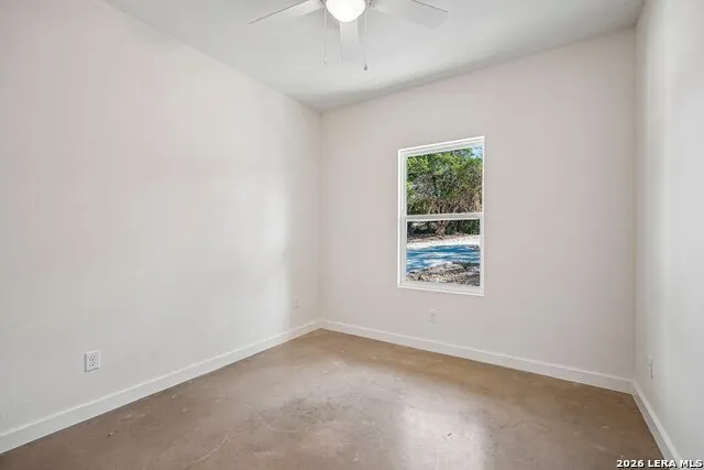 287 DEER OAKS DR Lakehills, TX 78063