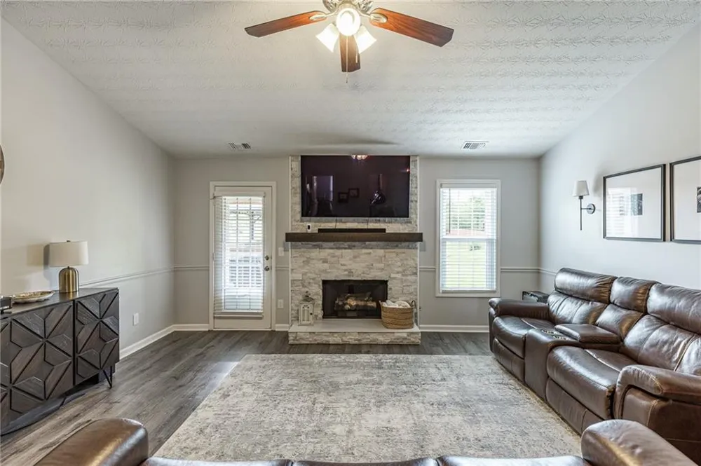 8860 Creekstone Place Gainesville, GA 30506