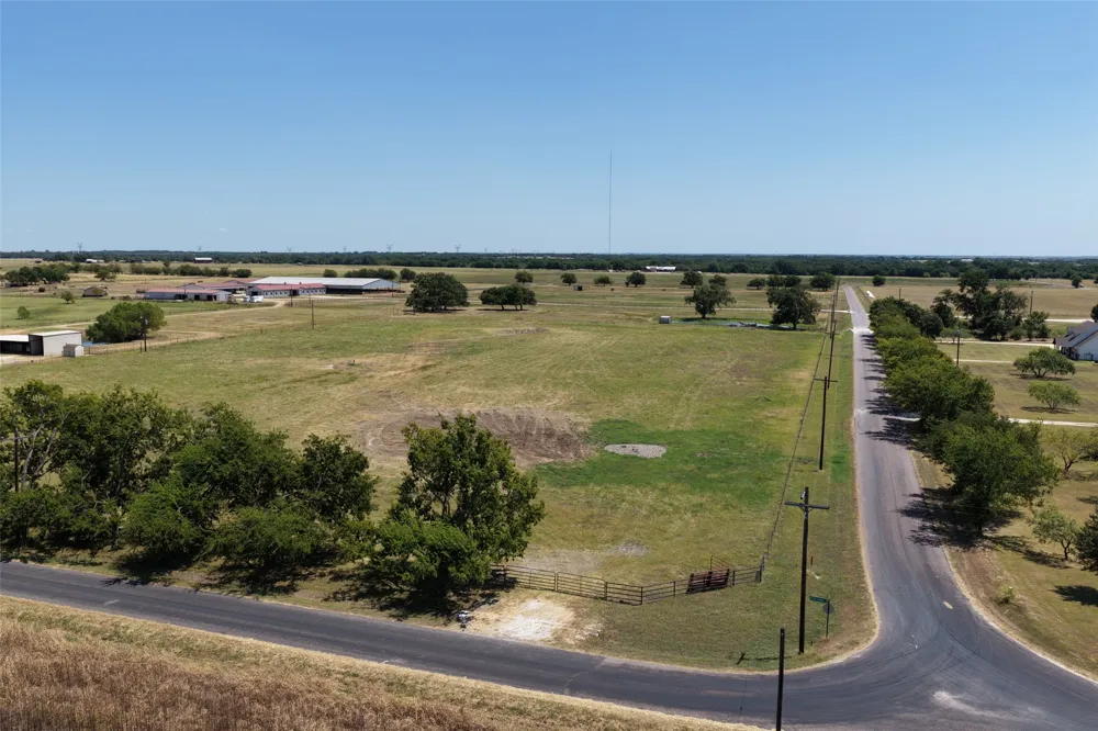Hog Town Collinsville, TX 76233