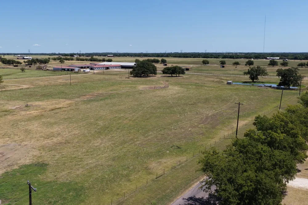 Hog Town Collinsville, TX 76233
