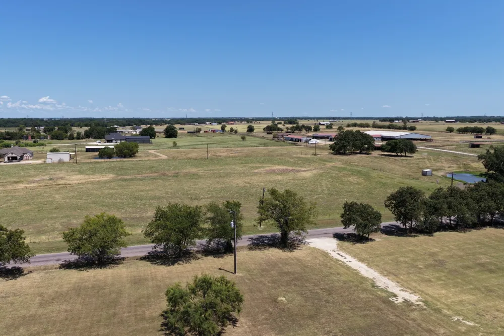 Hog Town Collinsville, TX 76233